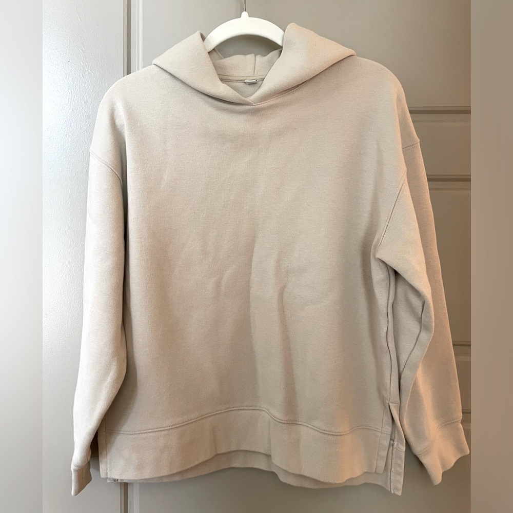 Uniqlo Women’s Beige Hooded Sweatshirt XS